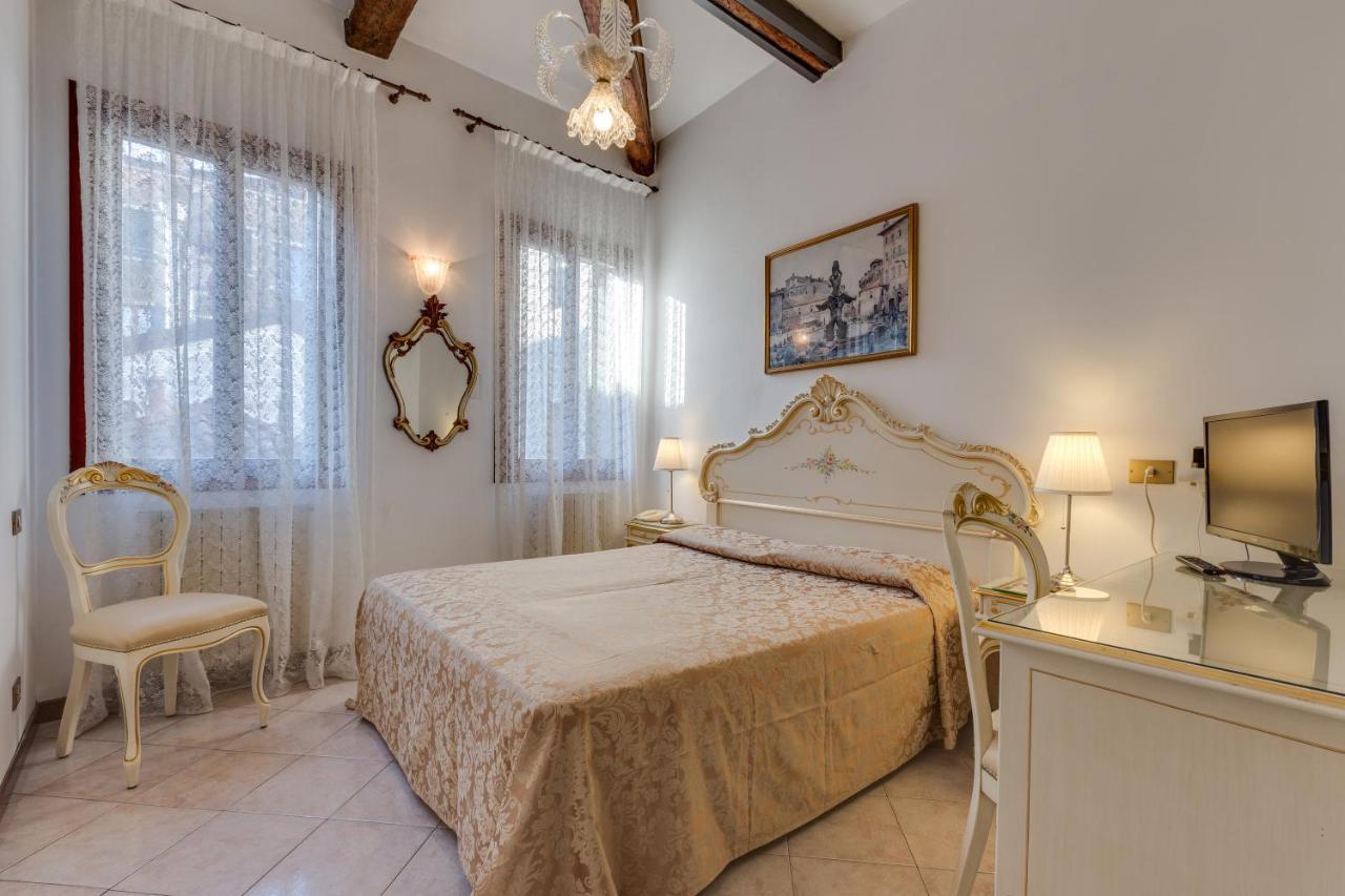 Hotel Bernardi Semenzato Венеція Екстер'єр фото