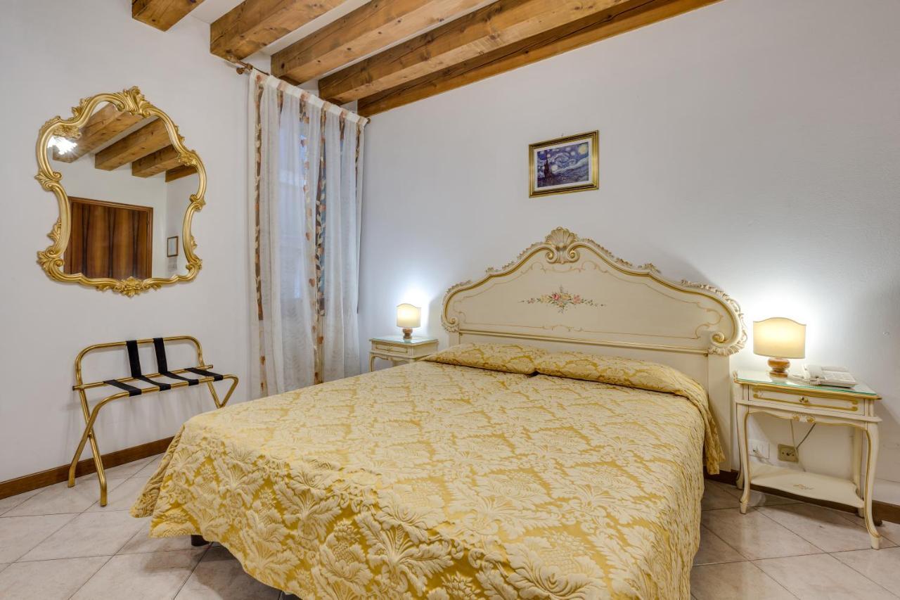 Hotel Bernardi Semenzato Венеція Екстер'єр фото
