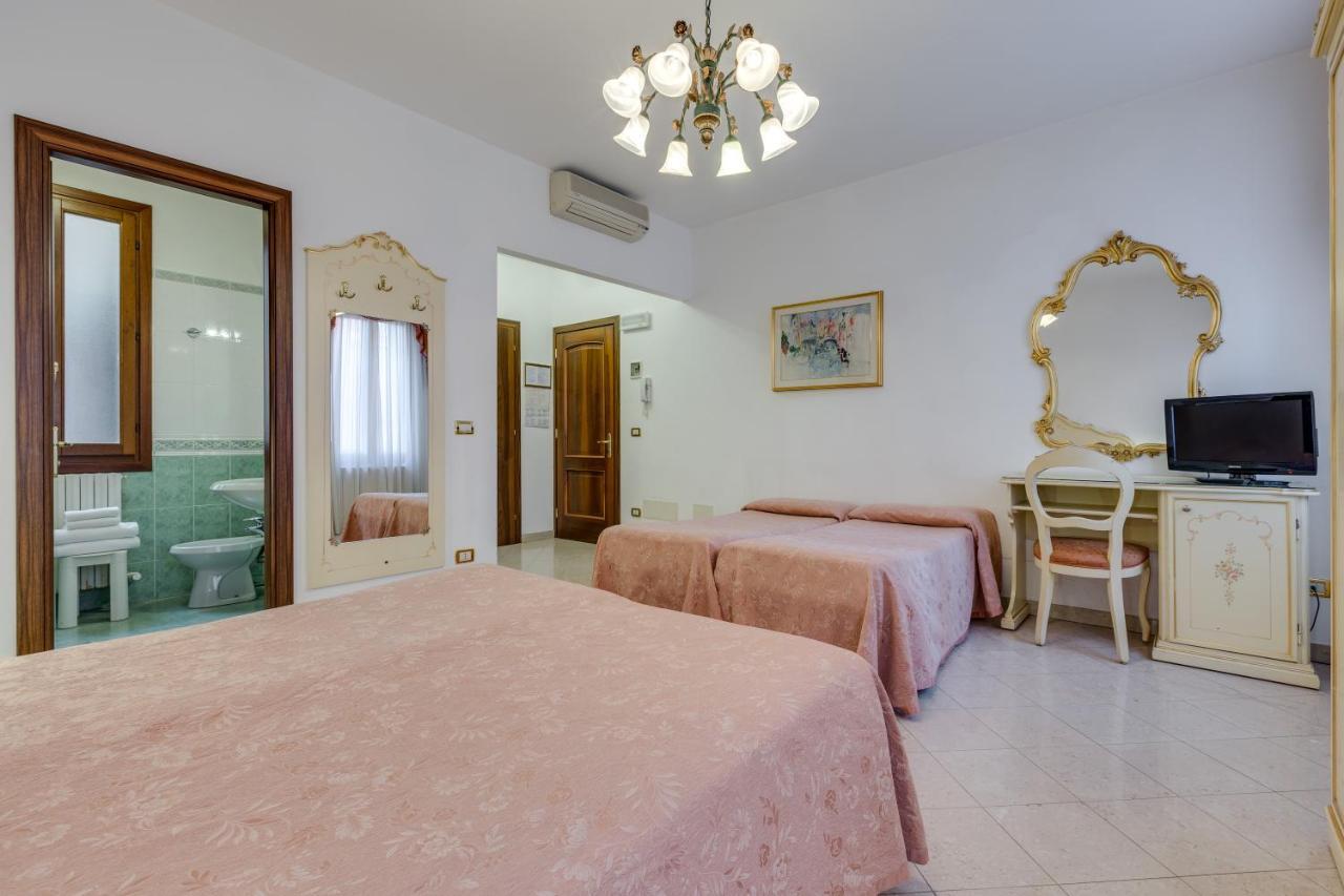 Hotel Bernardi Semenzato Венеція Екстер'єр фото