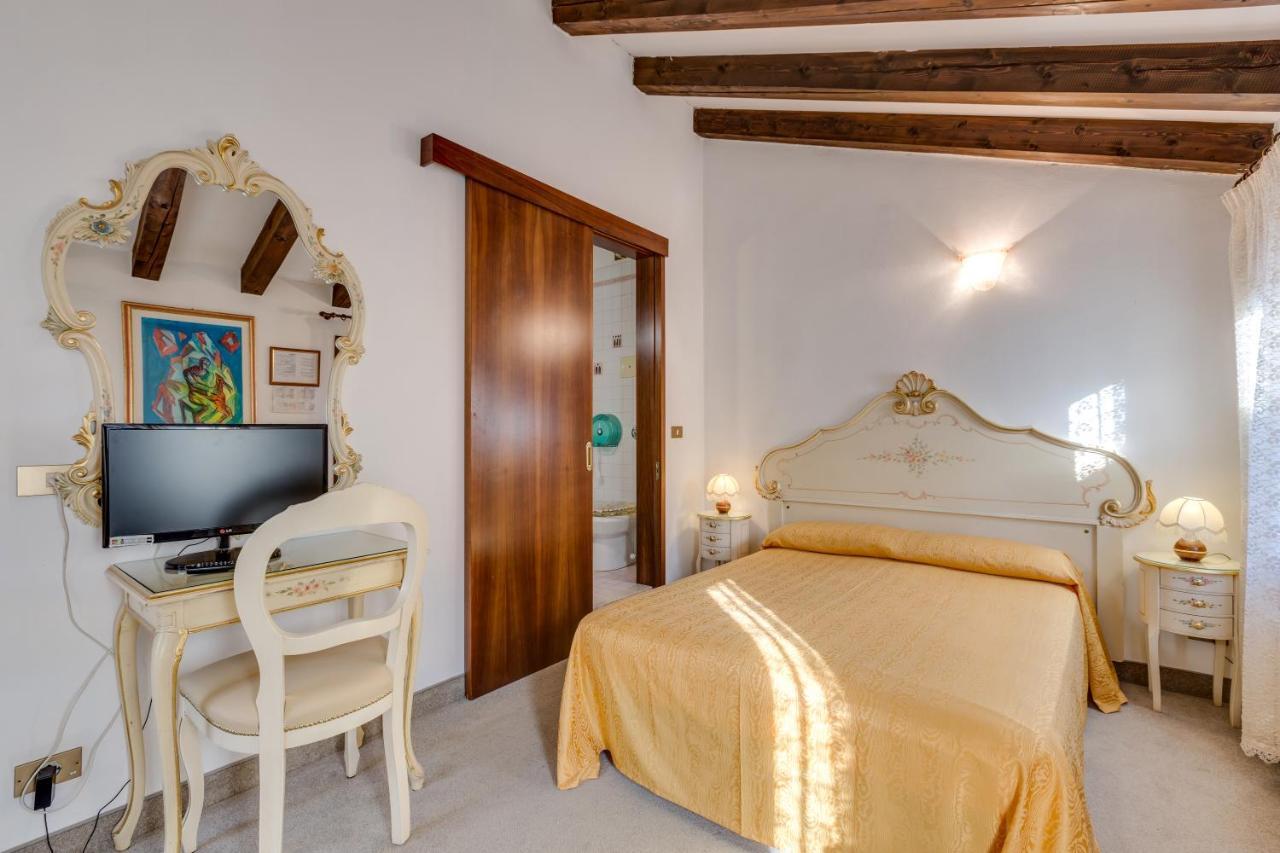 Hotel Bernardi Semenzato Венеція Екстер'єр фото