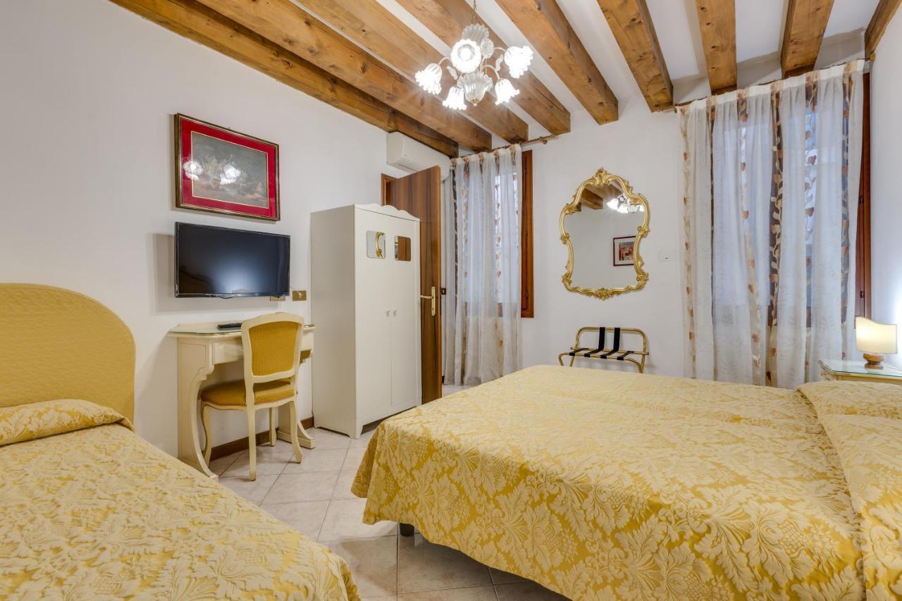 Hotel Bernardi Semenzato Венеція Екстер'єр фото